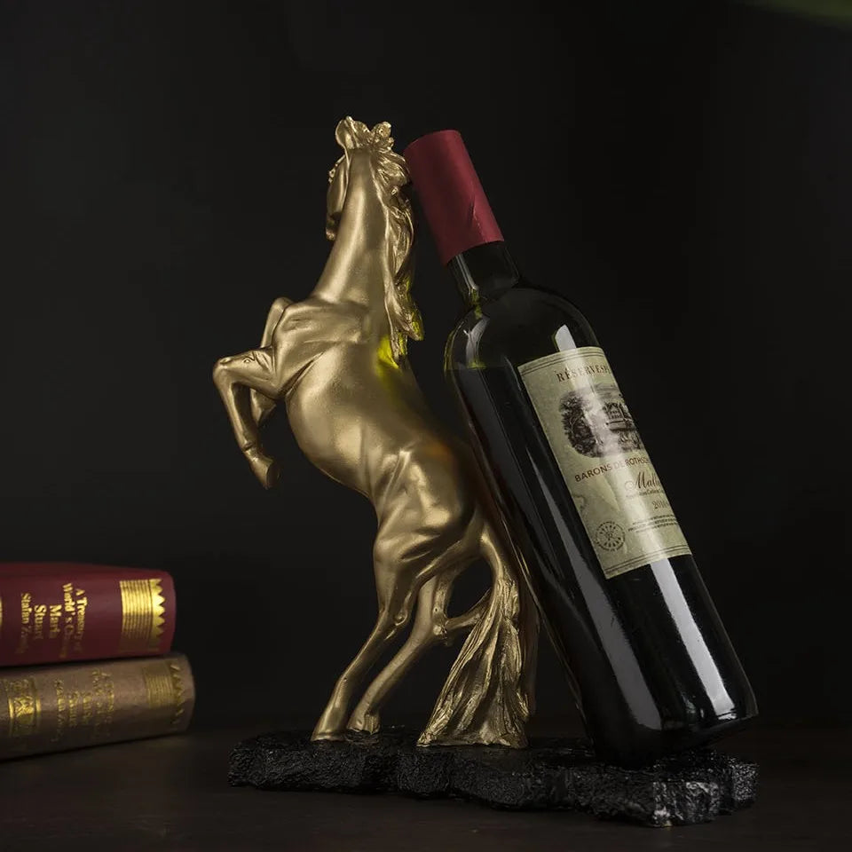Escultura para Vinho Cavalo Imperial em Resina