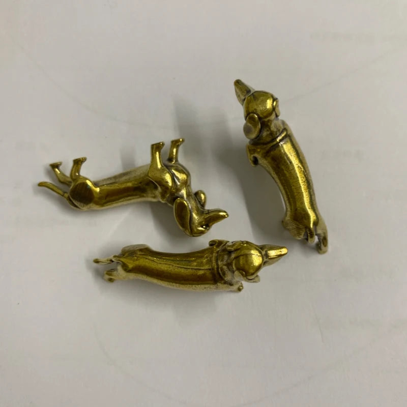 Estátua Decorativa de Dachshund em Latão Polido Kazaen