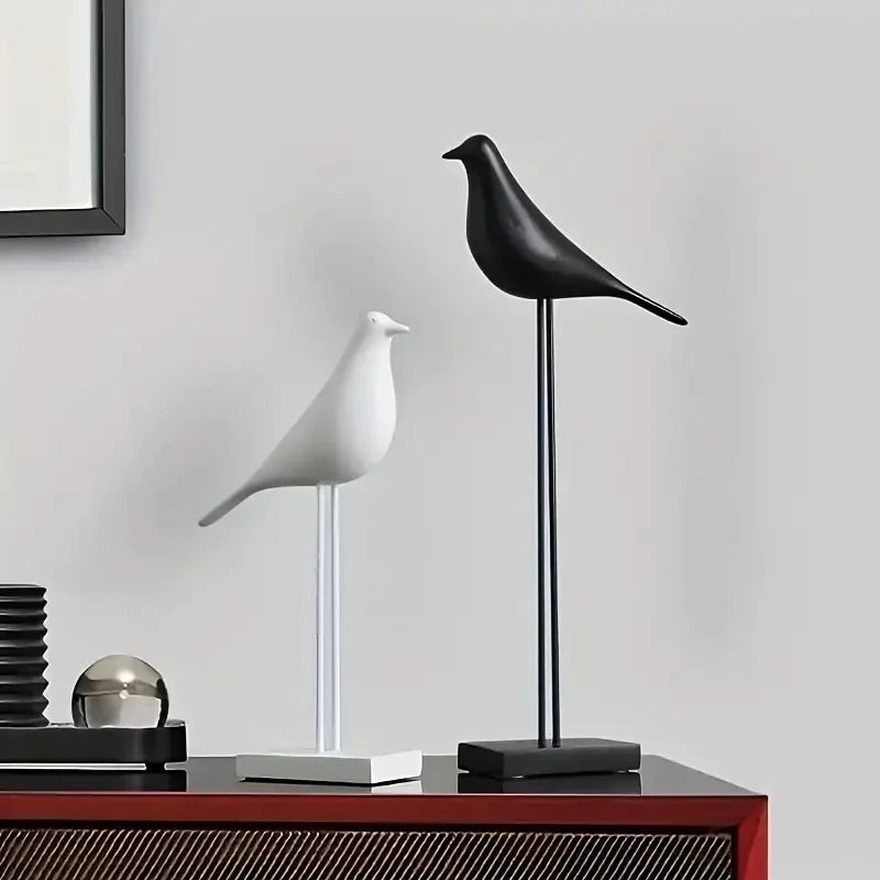 Escultura de Passaro em Resina Colorida Kazaen