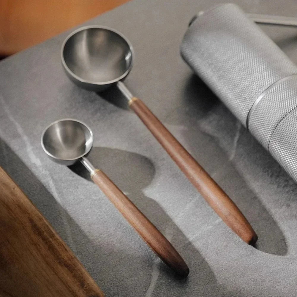 Colher de Café em Aço Inoxidável com Alça de Madeira Kazaen
